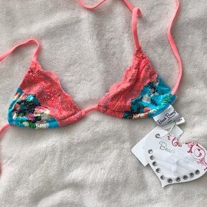 NWT Beach Bunny Lace Floral Bikini Top